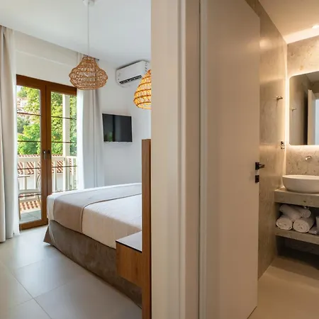Hotel Kelly 2*