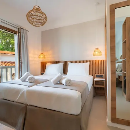 Kelly 2* Agios Ioannis (Thessaly)